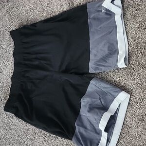 Active gym shorts